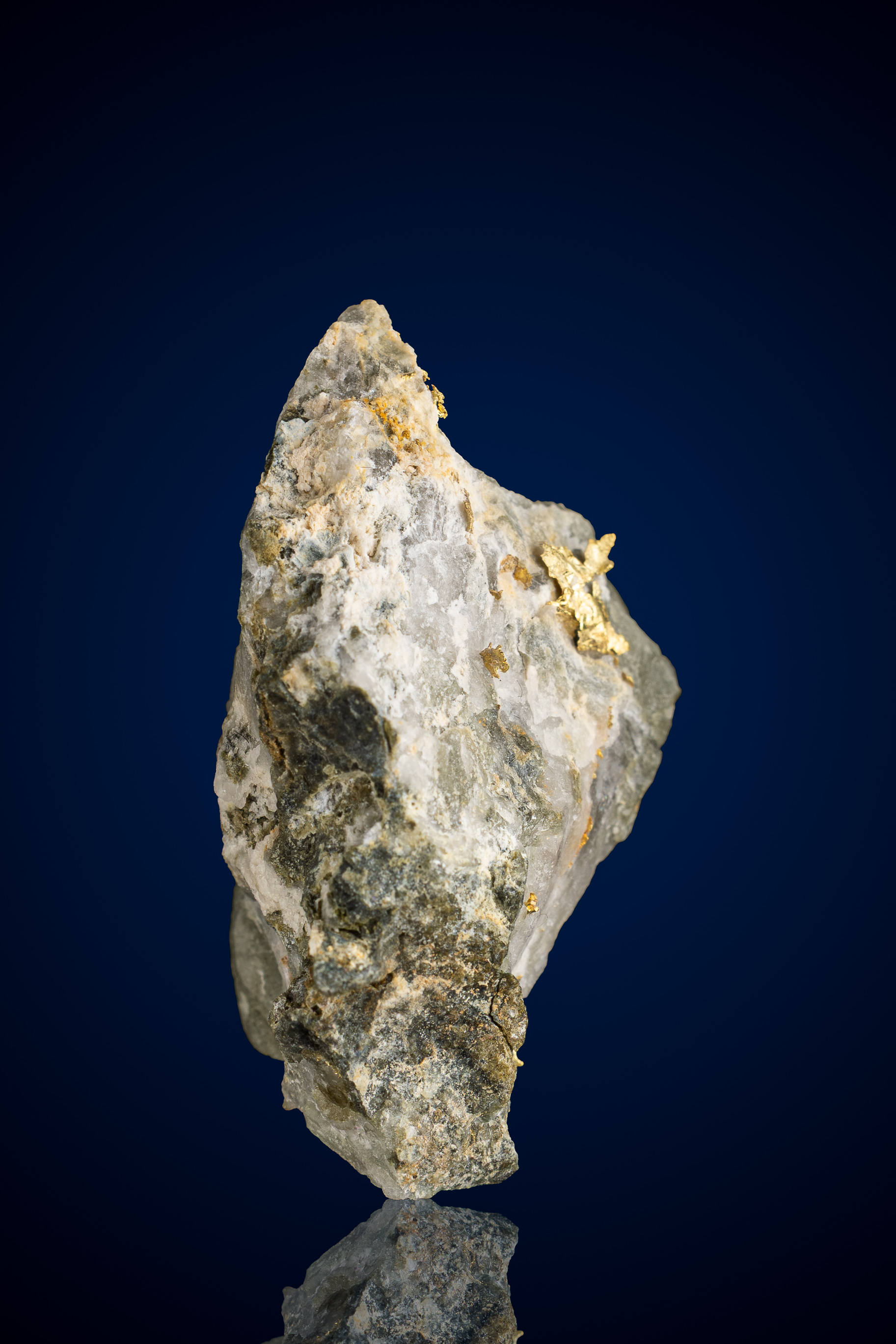(image for) Faceted, Angular Natural Gold Quartz Nugget - Alleghany Mining District, CA - 14.83 grams